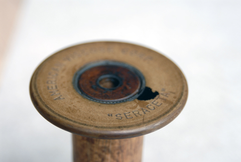 wp_paperphine_one_bobbin