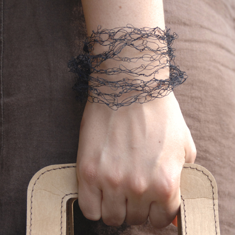 wp_PaperPhine_Bracelet_Superfine_WornNew_Black_Square