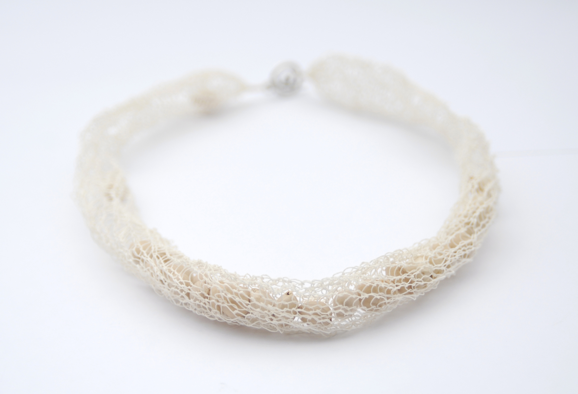 PaperPhine: Knitted Paper Yarn Necklace in White