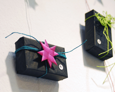 PaperPhine: Gift wrapping with paper twine