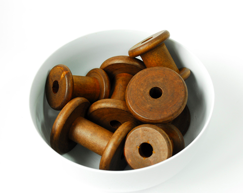 PaperPhine: New Stained Wooden Bobbins