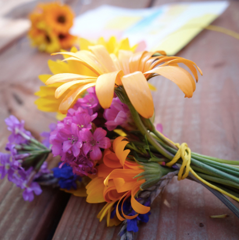 PaperPhine: Flower and Paper String Picture by Baum-Kuchen 